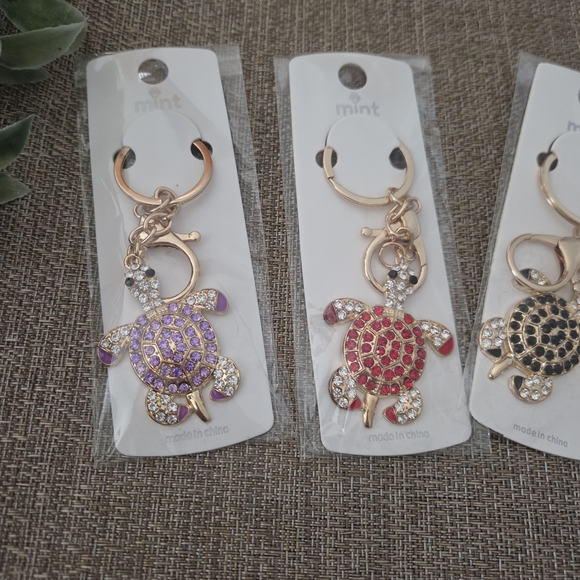 RESERVED BUNDLE Mint Turtle Bagcharm/Keychain- Purple, Red, Black, Pink - Picture 2 of 5